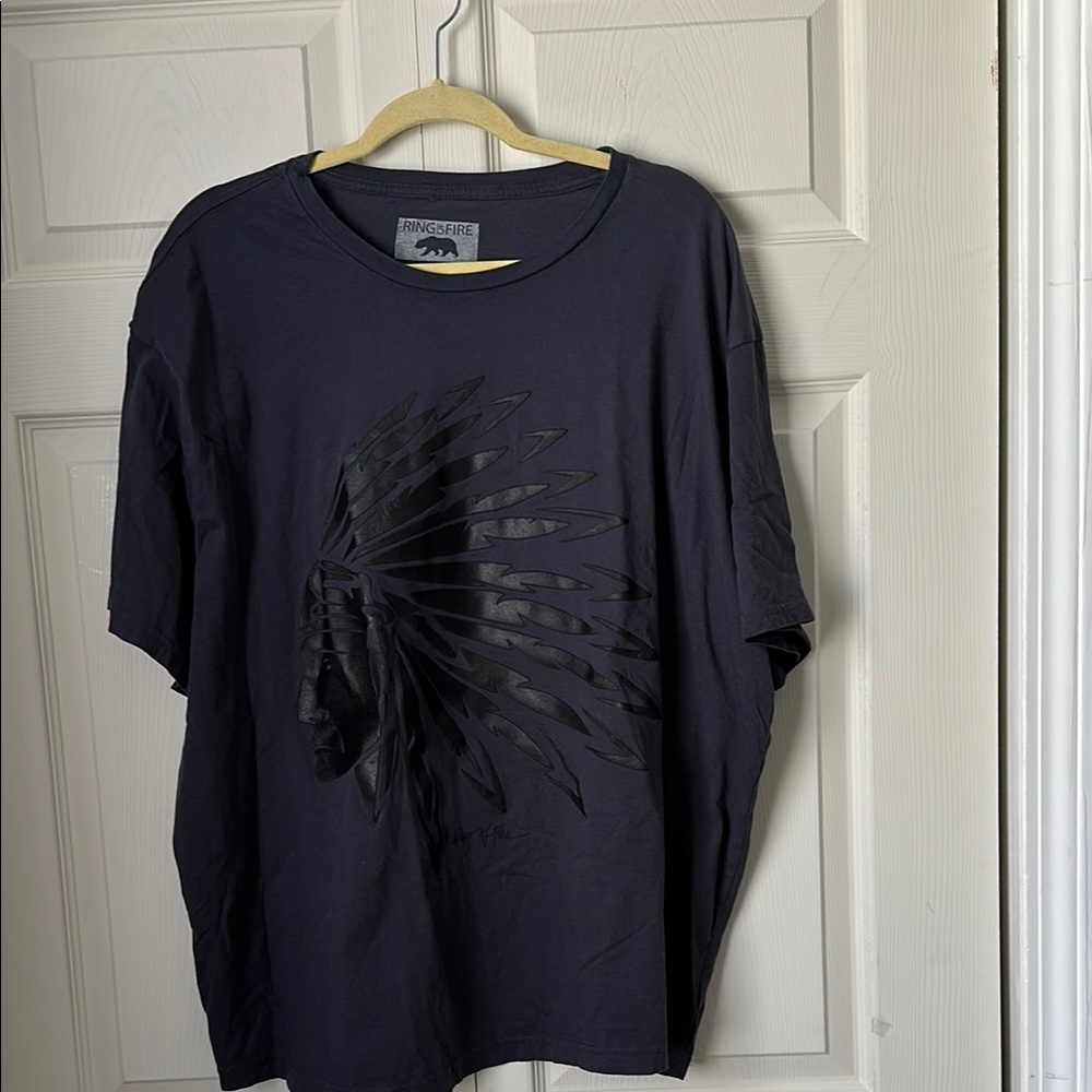 Ring of Fire Black Short Sleeve Tee with Graphic Design chief   NWOT